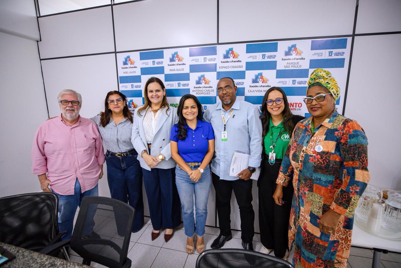 Débora discute demandas do Conselho Municipal de Saúde de Lauro de Freitas