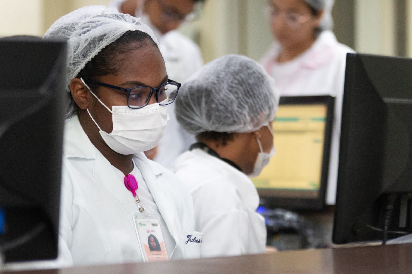 Dados do TCE e expansão da rede estadual contrariam discurso de ACM Neto sobre regulação na Bahia