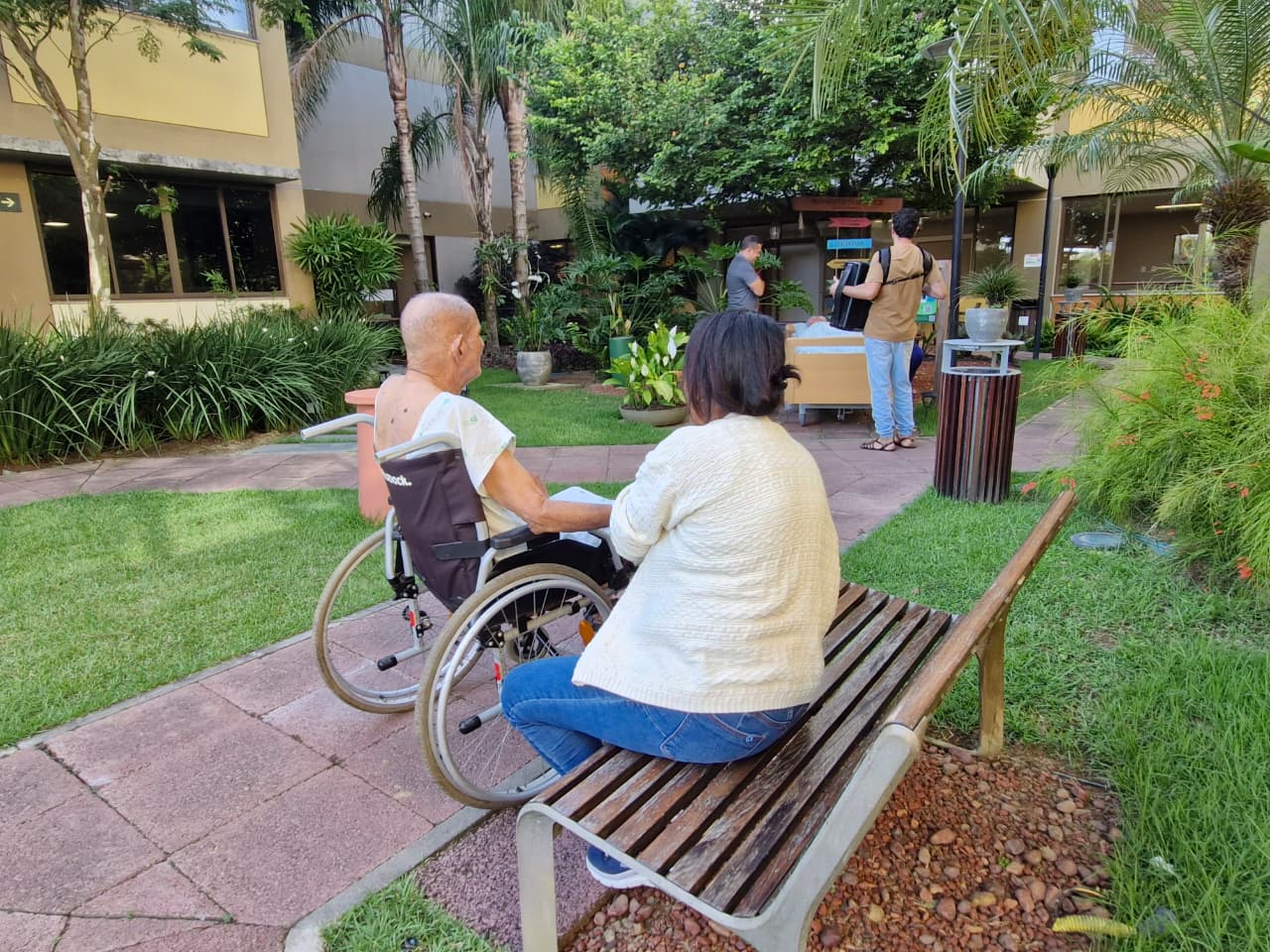 Cuidados paliativos são um direito humano ainda pouco difundido no Brasil, destacam especialistas pioneiros na Bahia