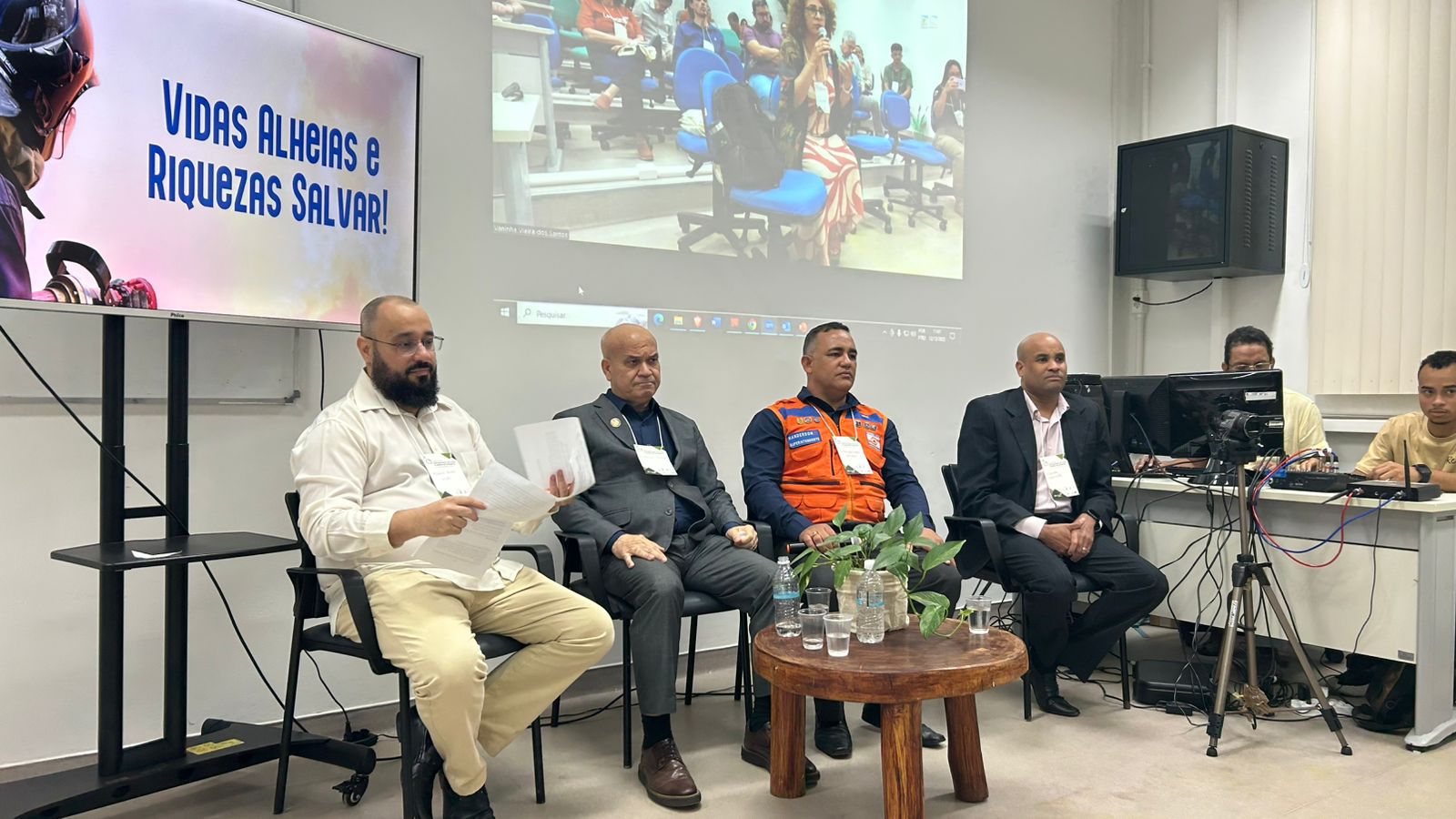 Defesa Civil de Lauro contribui com debate sobre comunicação pública de crise na UFBA