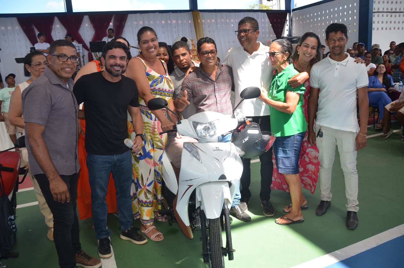 Prefeitura de Itanagra entrega cestas do Programa Itanagra Mais Natal