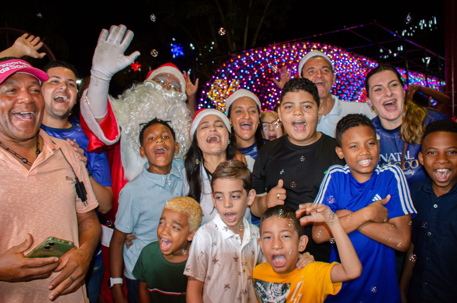 Com a presença de Débora Regis, Natal Mágico Itinerante leva encanto e celebração ao centro de Lauro