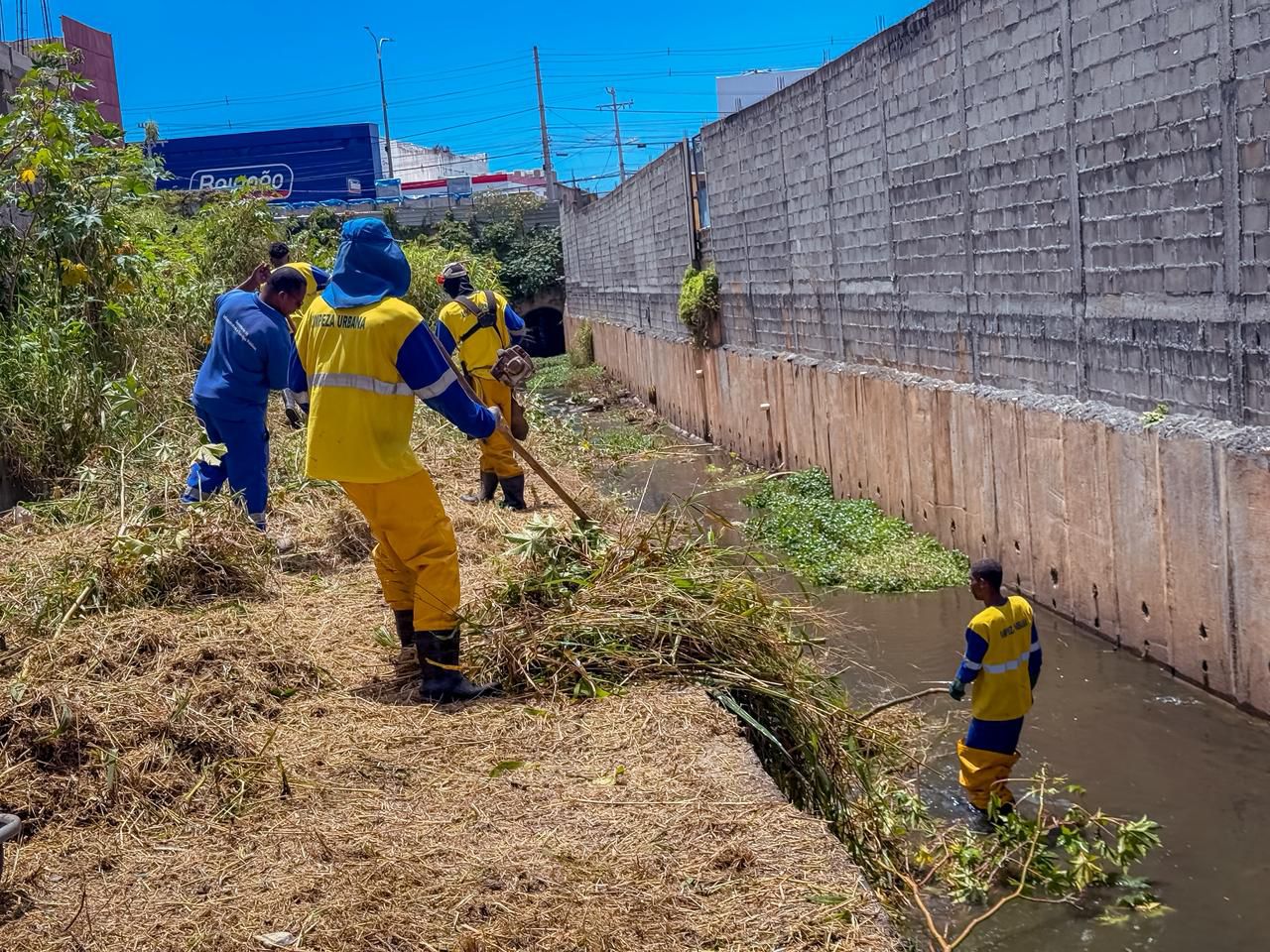 Ações de infraestrutura marcaram início da reconstrução de Lauro de Freitas em 2025