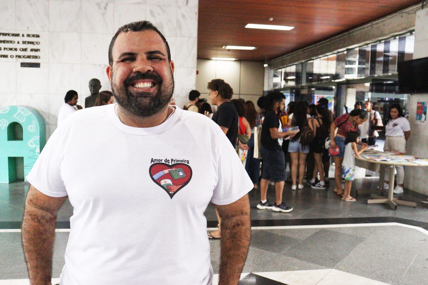 Escritor Deco Lipe realiza evento literário beneficente em apoio ao Martagão Gesteira
