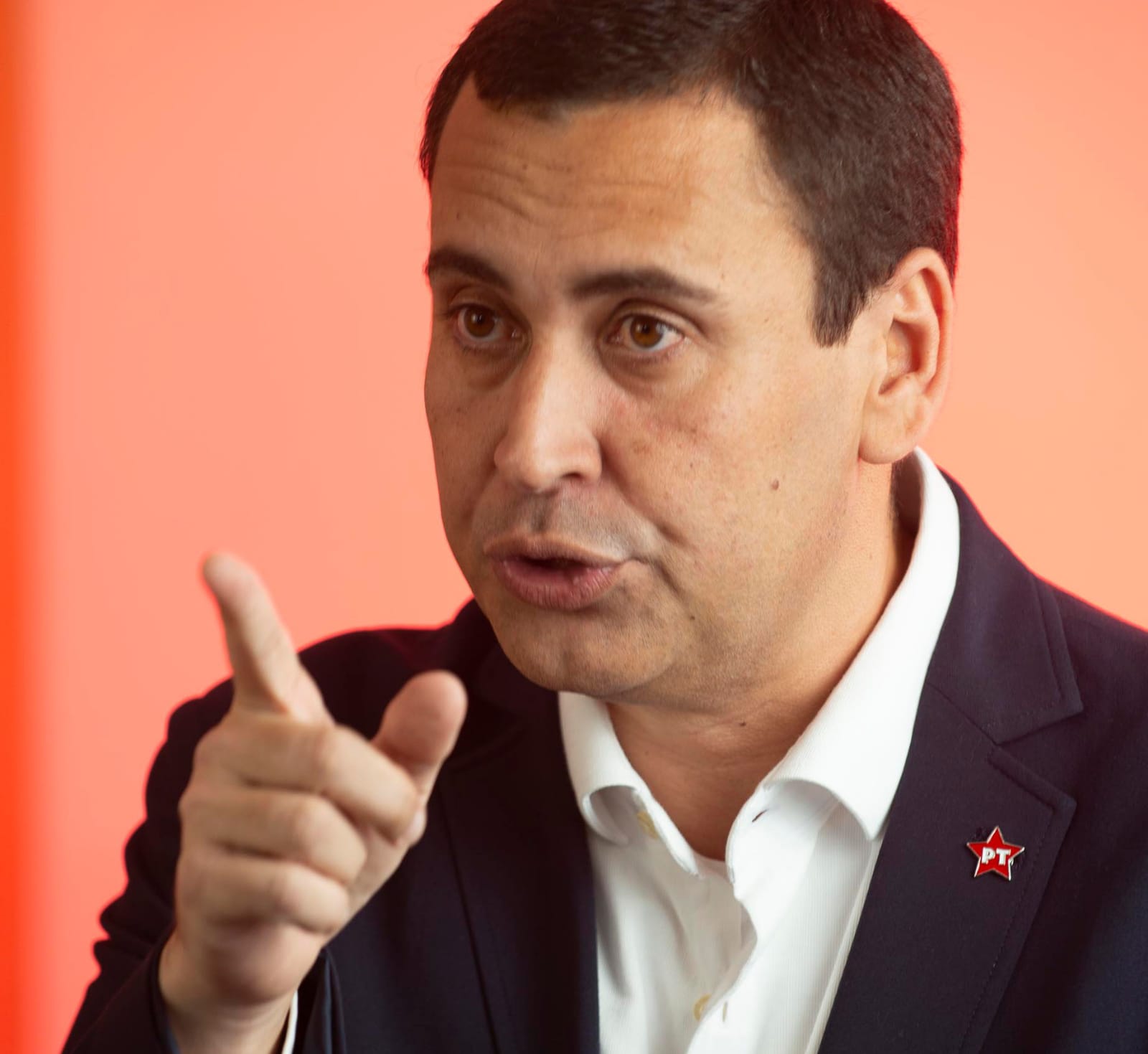 “A candidatura de Neto não é a favor da Bahia ou do povo baiano. É contra Lula”, afirma Éden Valadores