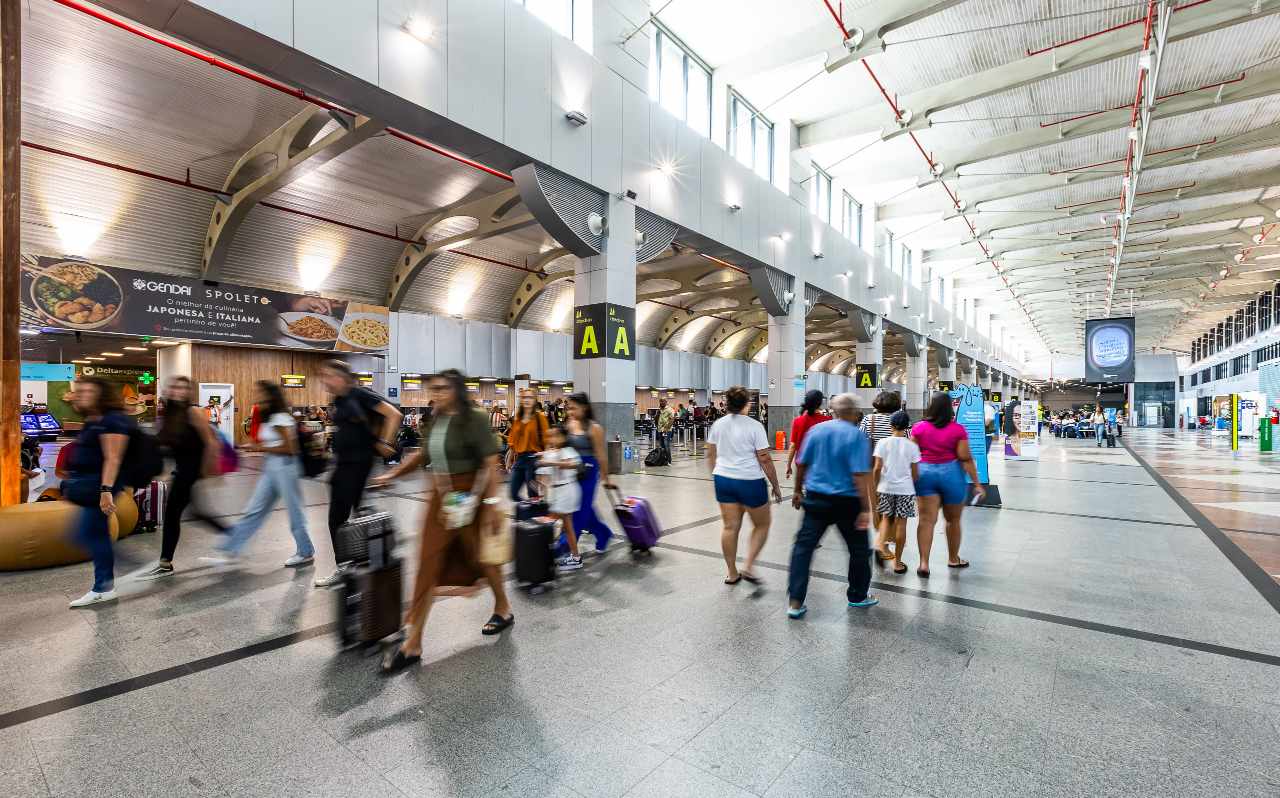 Aeroporto de Salvador supera marca de 8 milhões de passageiros em 2025
