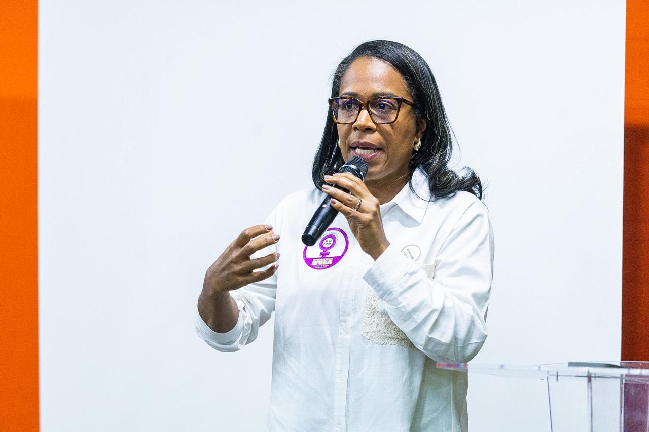 Prefeitura de Camaçari e Governo do Estado lançam Selo Lilás e firmam pacto de proteção às mulheres