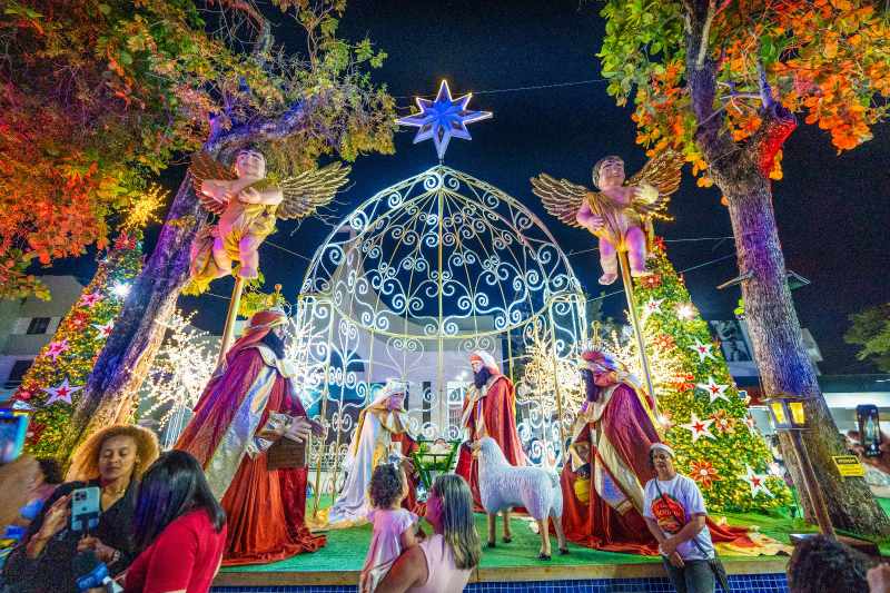 Camaçari dá início ao Natal da ‘Fábrica dos Sonhos’ com espetáculo de luzes e cultura