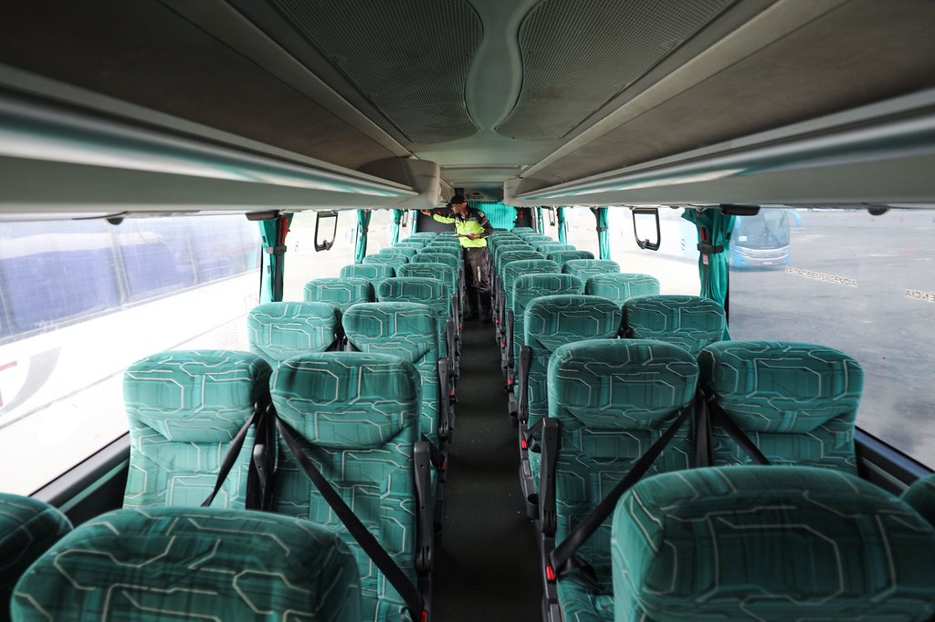 Prefeitura de Camaçari inicia recadastramento para o transporte universitário 2026