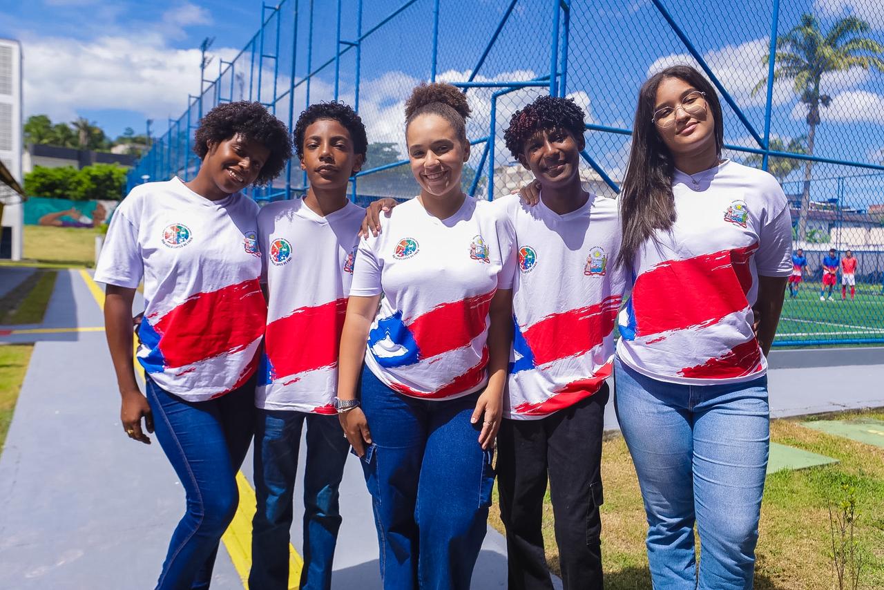 Governo da Bahia entrega 100ª escola estadual de novo padrão em Maracás