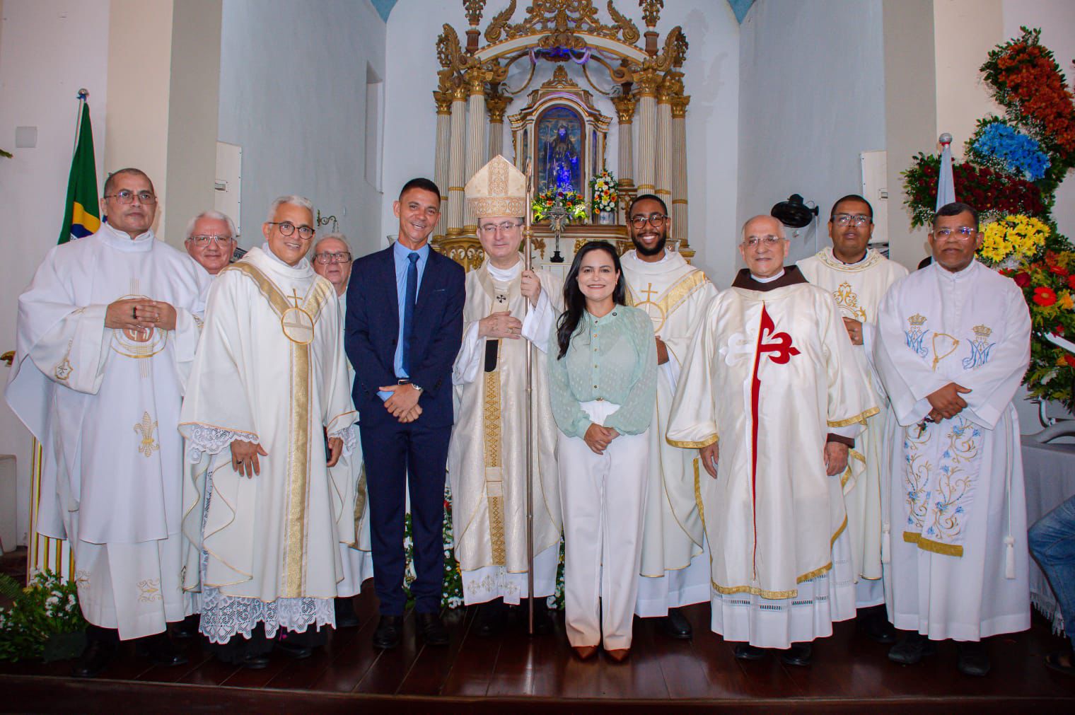 Lauro: Débora participa de missa solene em homenagem ao Padroeiro Santo Amaro de Ipitanga