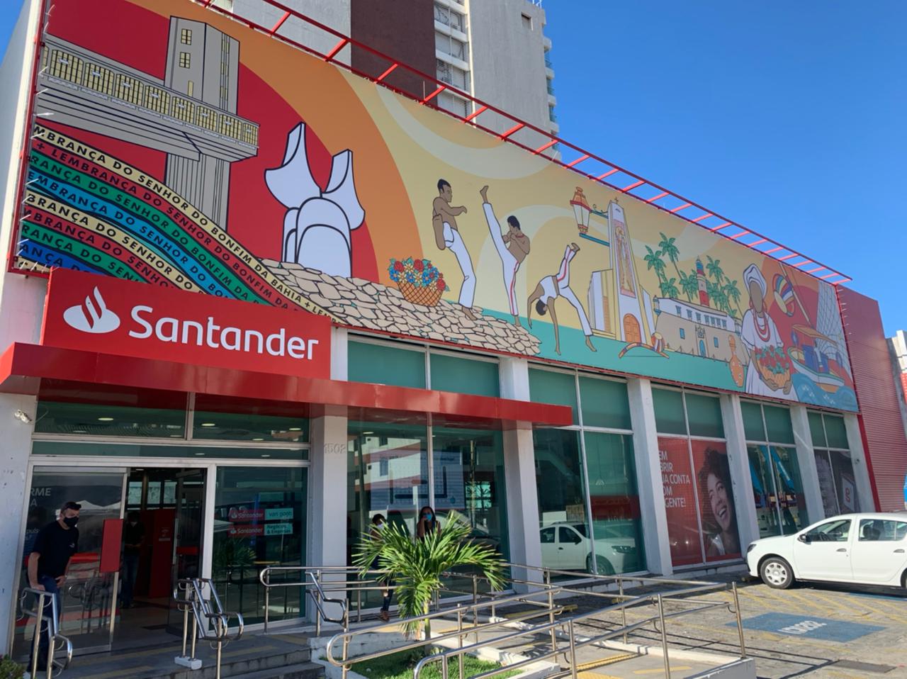 Santander abre vagas na Bahia para especialistas em seguros e consórcio com salário a partir de R$ 7,3 mil