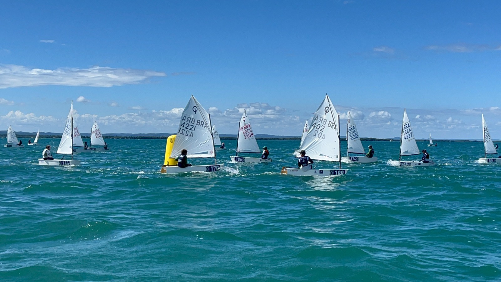 Itaparica sedia principal competição de vela de base do País