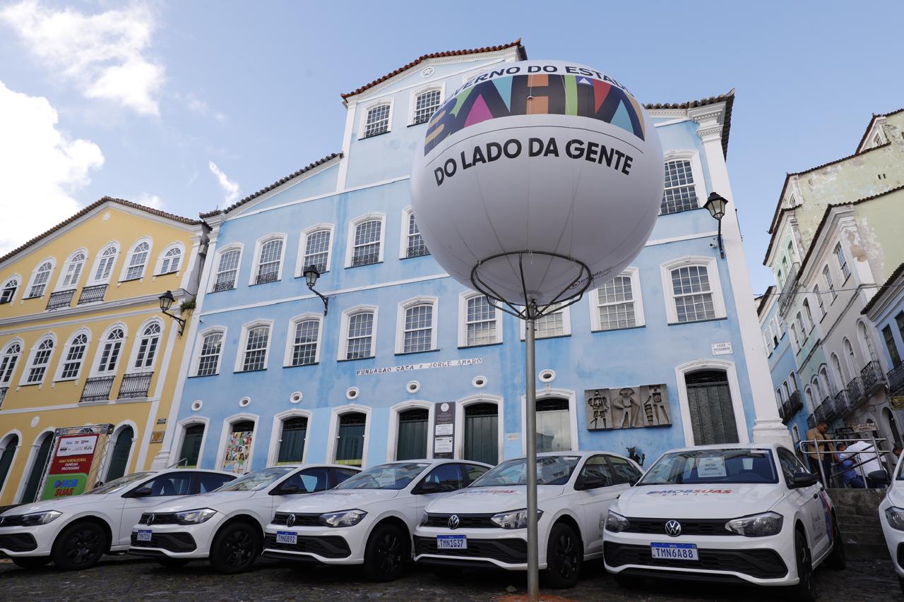 Governo do Estado entrega 70 veículos da 1ª fase do MobSUAS