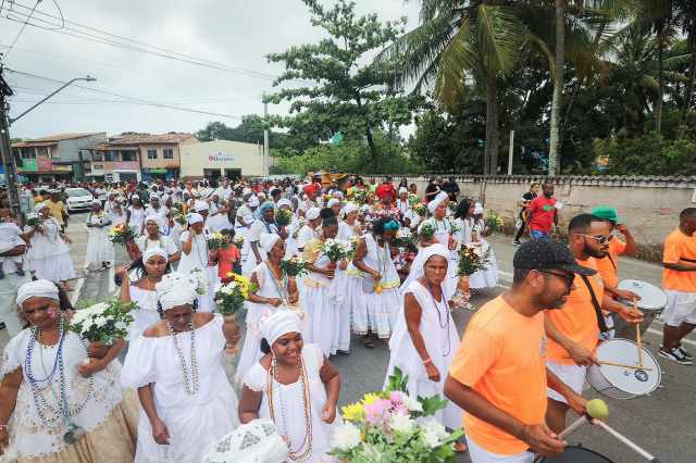 Lavagem de Barra do Pojuca abre ciclo de festas populares da orla de Camaçari