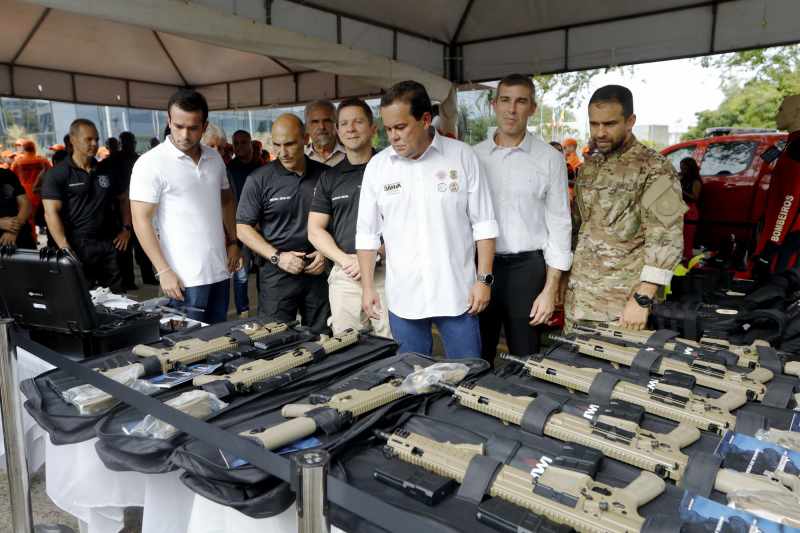 Governo da Bahia fortalece ações de segurança com entrega de equipamentos e viaturas