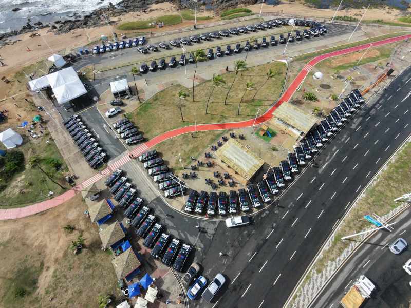 Bahia fortalece forças de segurança com entrega de 112 viaturas, armamentos e novos equipamentos