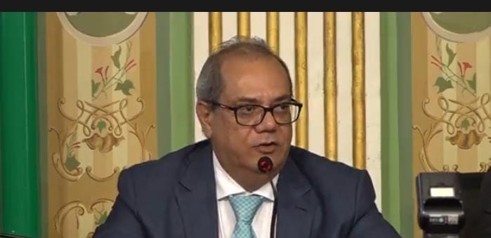 “Parceria entre a Câmara e a Prefeitura vai fazer com que a cidade tenha dias melhores”, diz Carlos Muniz