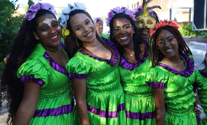 Camaçari: Conexão Cultural abre caminhos de alegria e tradição em Parafuso