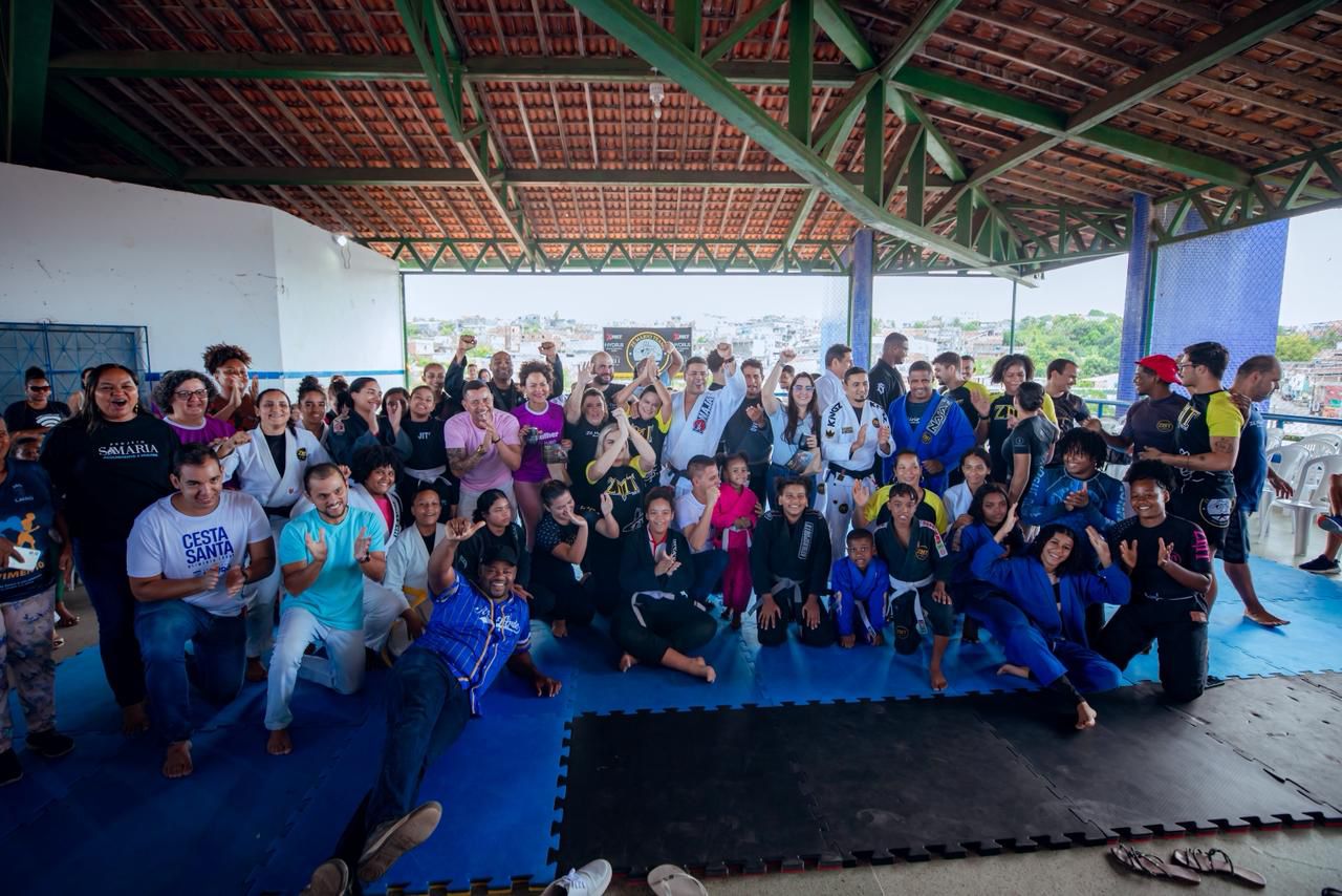 Workshop de Defesa Pessoal mobiliza o Março Mulher em Lauro de Freitas