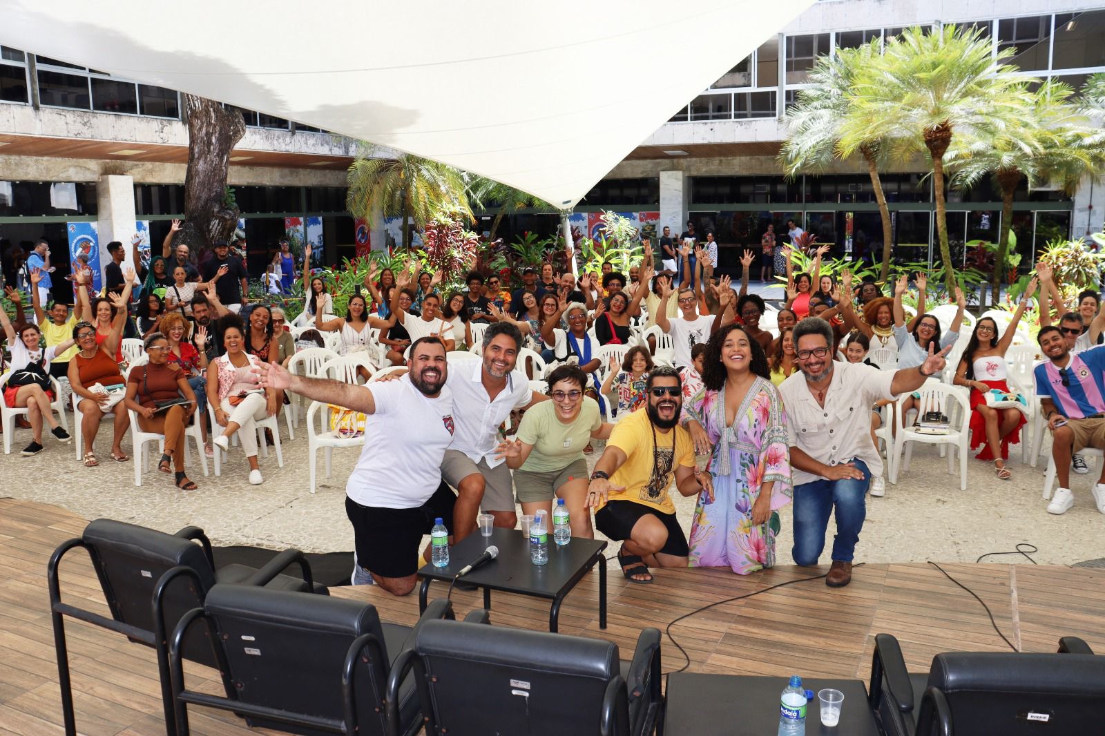 Escritores baianos criam coletânea de contos e destinam renda da venda ao Martagão Gesteira