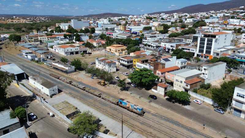 Brumado recebe Menção Honrosa no Selo SUAS Bahia por iniciativa digital na assistência social