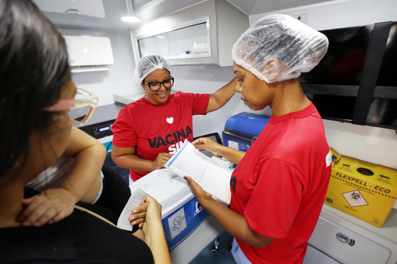 Bahia aplica mais de 208 mil doses contra a gripe no Dia D de vacinação