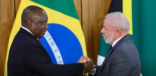 Lula cita preocupação com conflito no Irã e fala em ampliar defesa