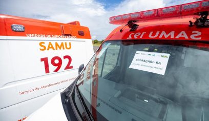 Camaçari ganha nova ambulância do SAMU e equipamentos de saúde bucal do Governo do Estado