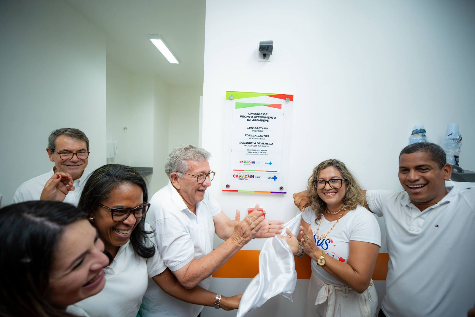 Caetano entrega requalificação e ampliação da UPA de Arembepe