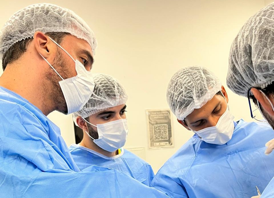 Hospital Ortopédico da Bahia realiza primeira artroscopia de punho do SUS do Estado