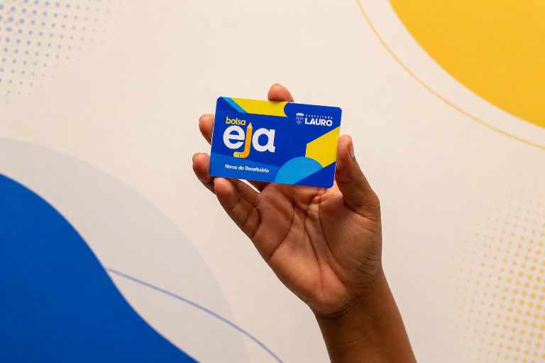 Prefeitura de Lauro lança Bolsa EJA e amplia incentivo à educação de jovens e adultos