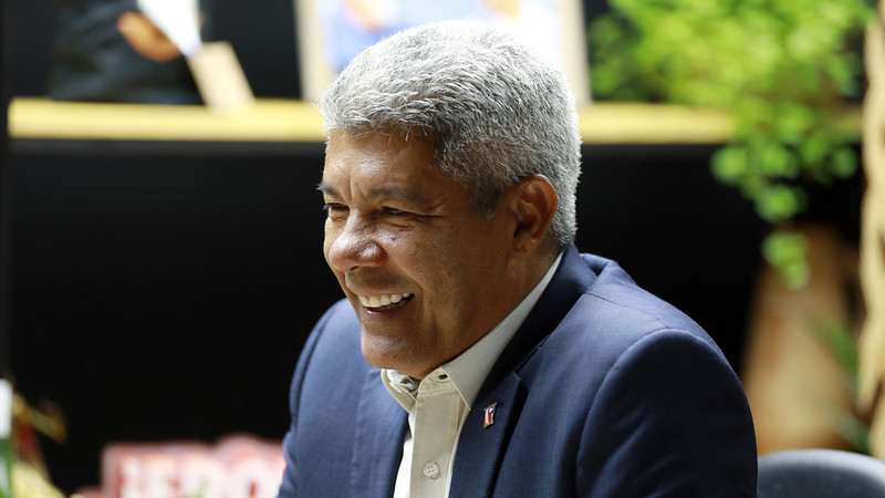 Jerônimo anuncia ponto facultativo na segunda, véspera do feriado de Tiradentes