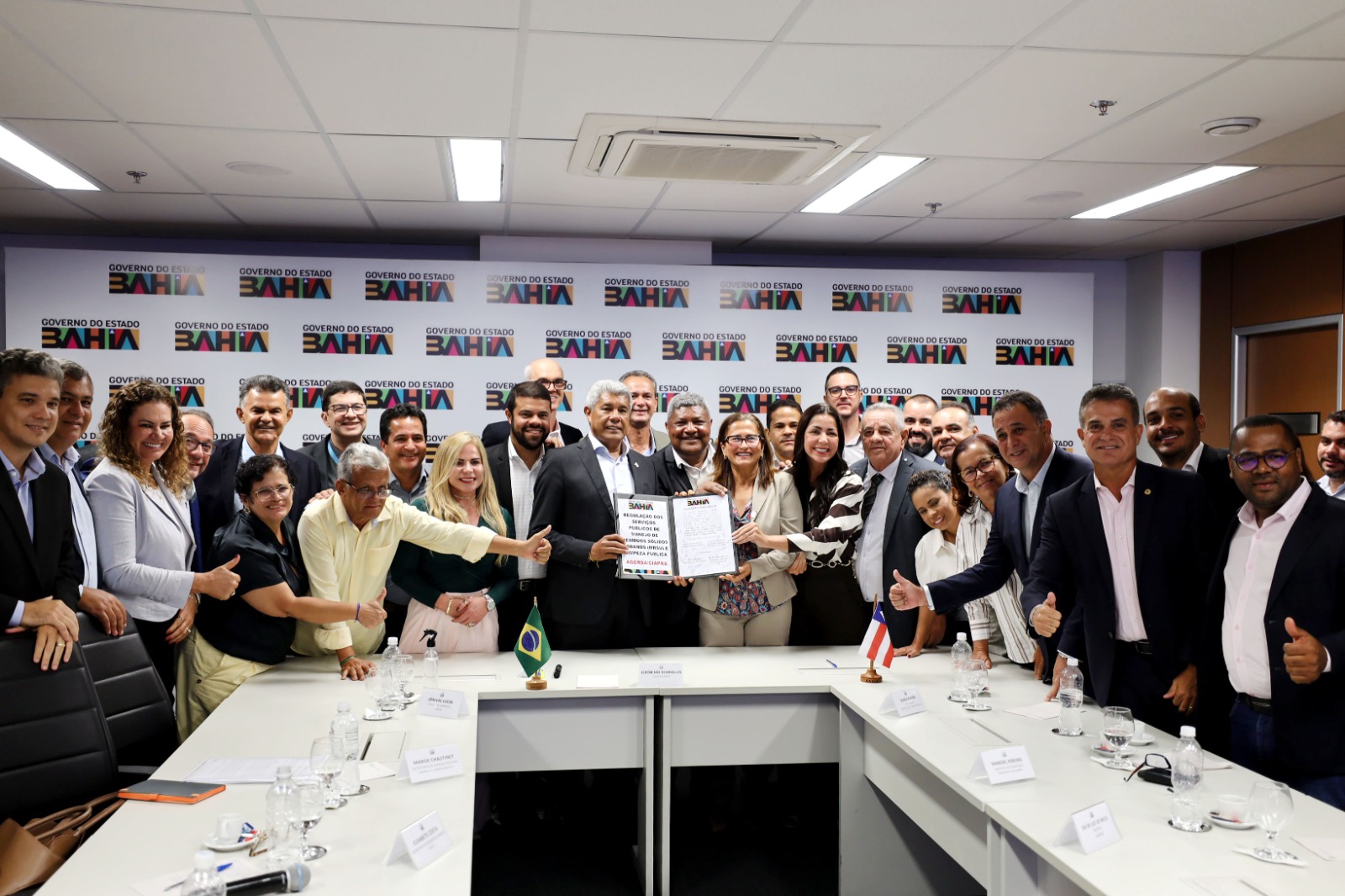 Governo do Estado firma convênio inédito com consórcio intermunicipal para regulação de resíduos sólidos