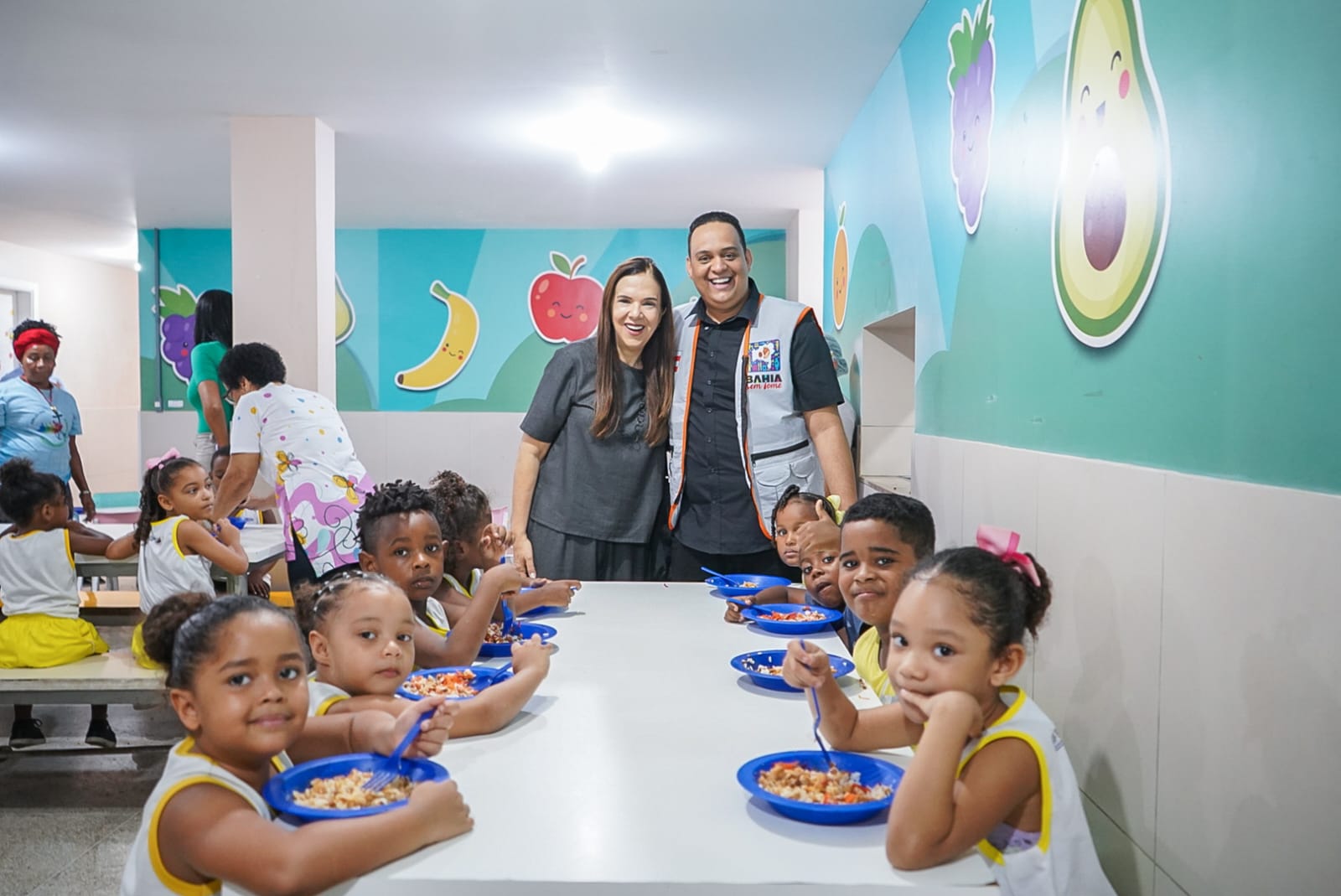 Bahia Sem Fome e Voluntárias Sociais entregam 20 toneladas de alimentos a creches de Salvador