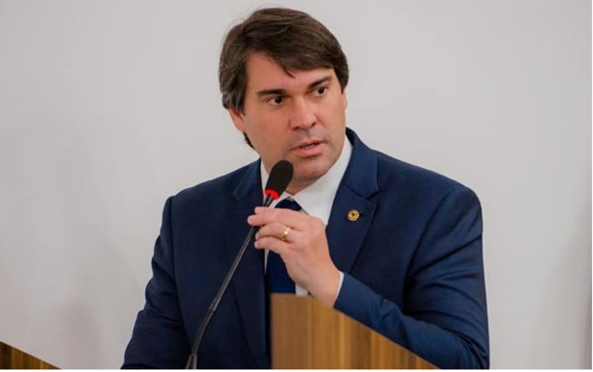 Niltinho destaca ação do governo no combate ao abuso no aumento dos preços dos combustíveis