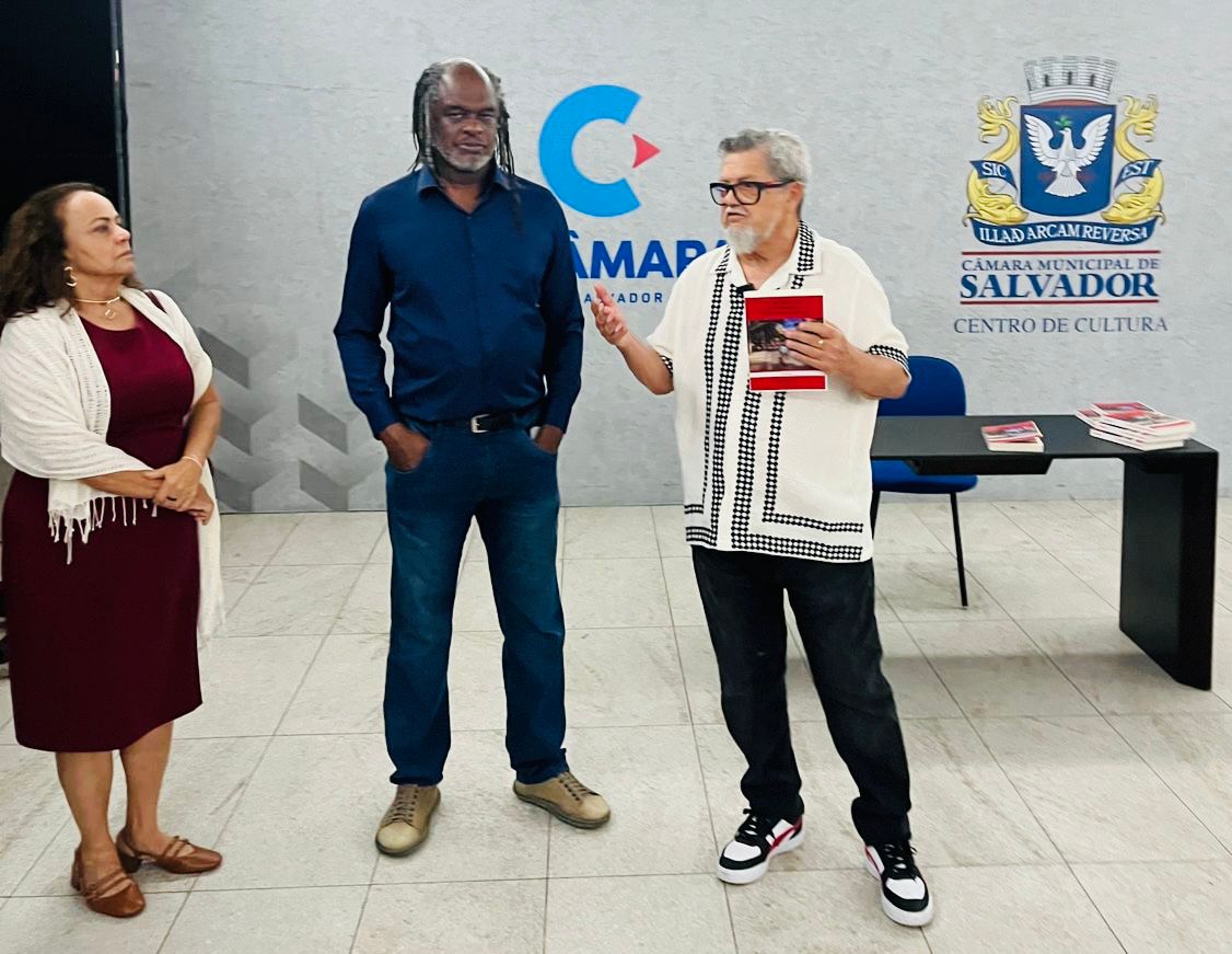 Tasso Franco lança livro de crônicas “A Alma da Senhora Avenida Sete” no Centro de Cultura da CMS