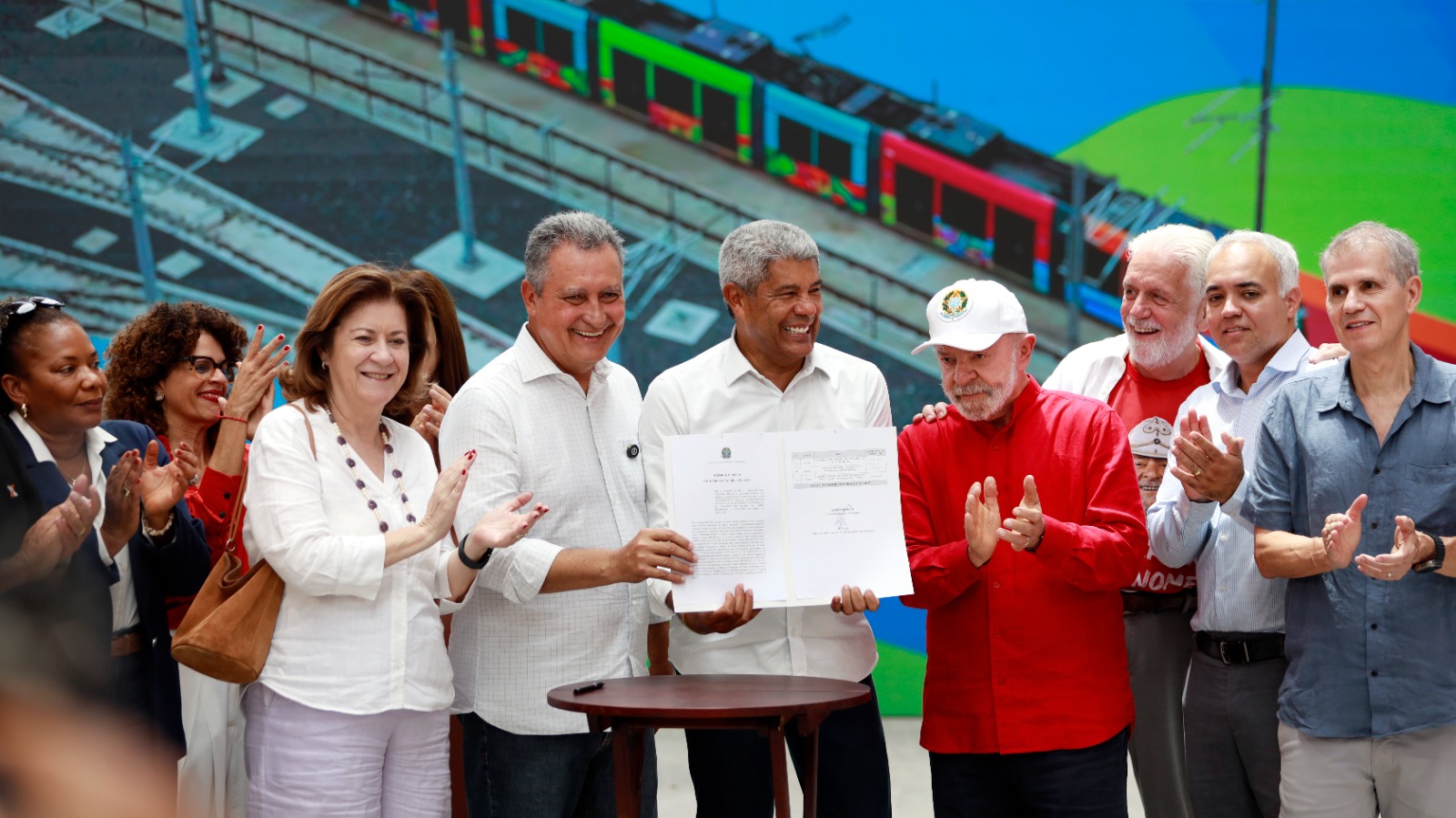 Contenção de encostas e macrodrenagem avançam e ampliam segurança em áreas de risco em Salvador