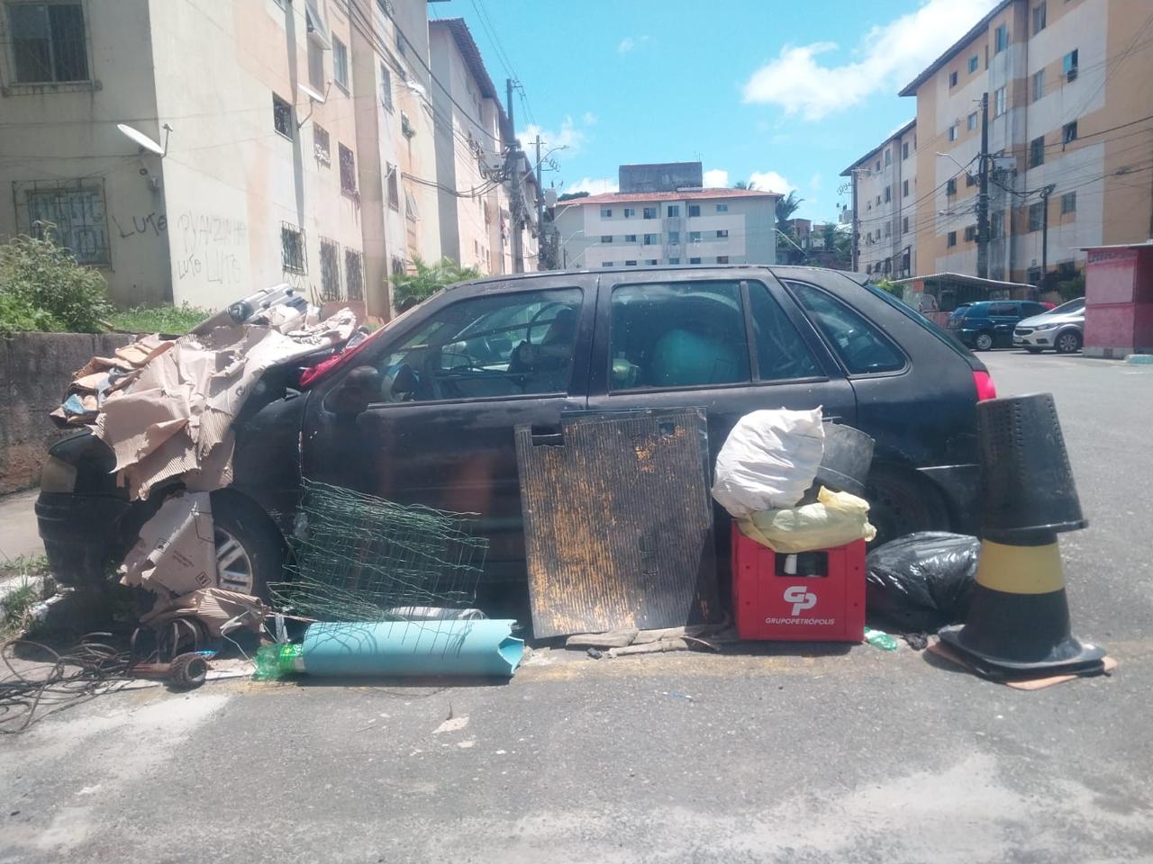 Prefeitura de Lauro intensifica ações de remoção de veículos abandonados
