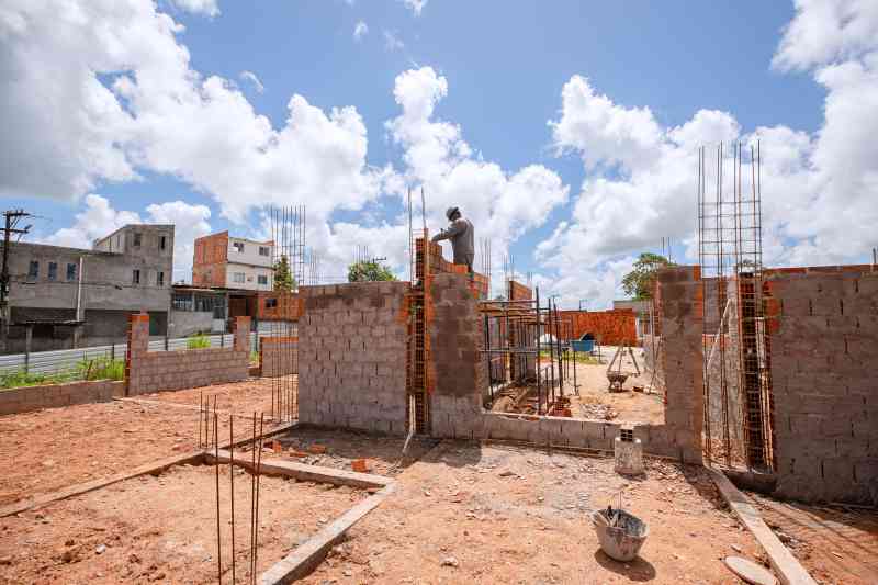Lauro: Obra da nova unidade de saúde do Jambeiro alcança 27% de execução