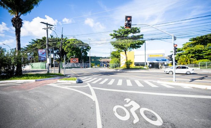 STT de Camaçari revitaliza sinalização viária e garante mais segurança no trânsito