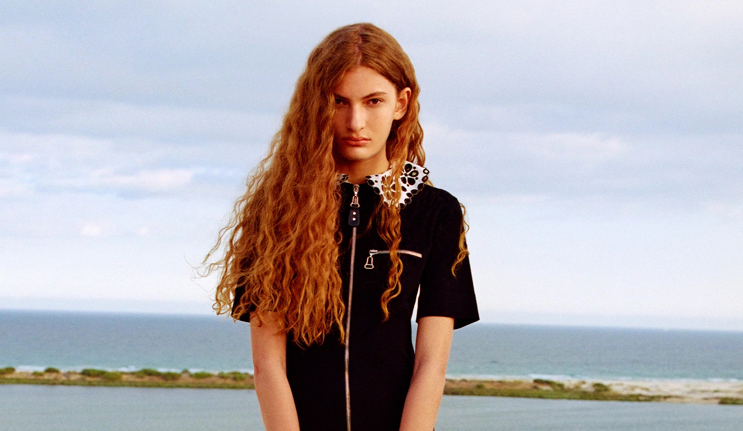 Modelo baiana Larissa Moraes desfila pela primeira vez em Nova York para Louis Vuitton