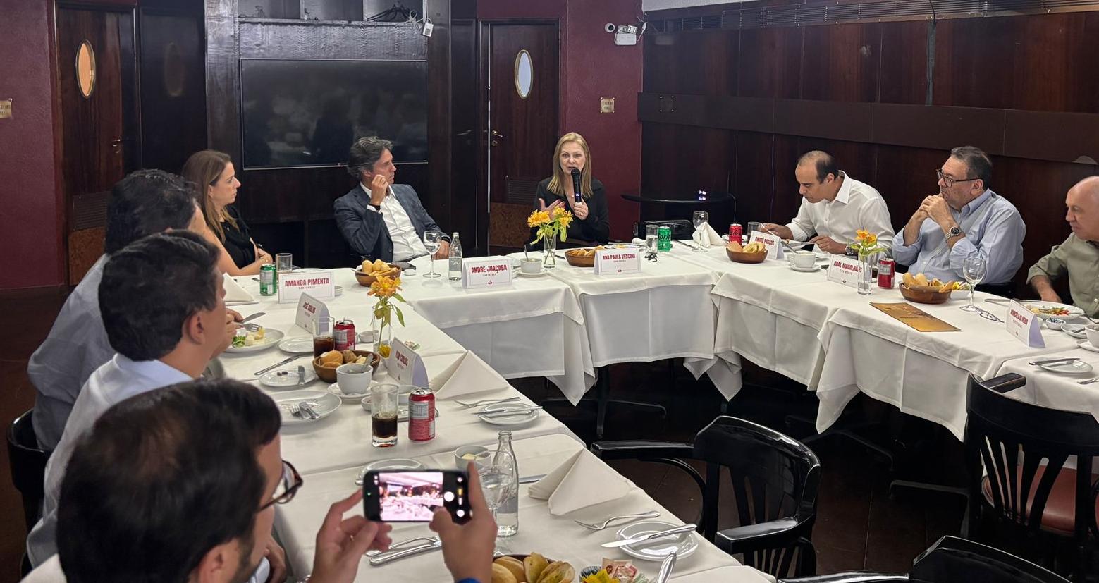 Executivos do Santander participam de encontros com empresários em Salvador