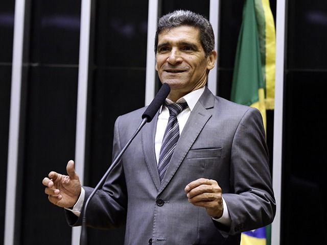 Raimundo Costa é um dos deputados baianos mais bem avaliados no Congresso