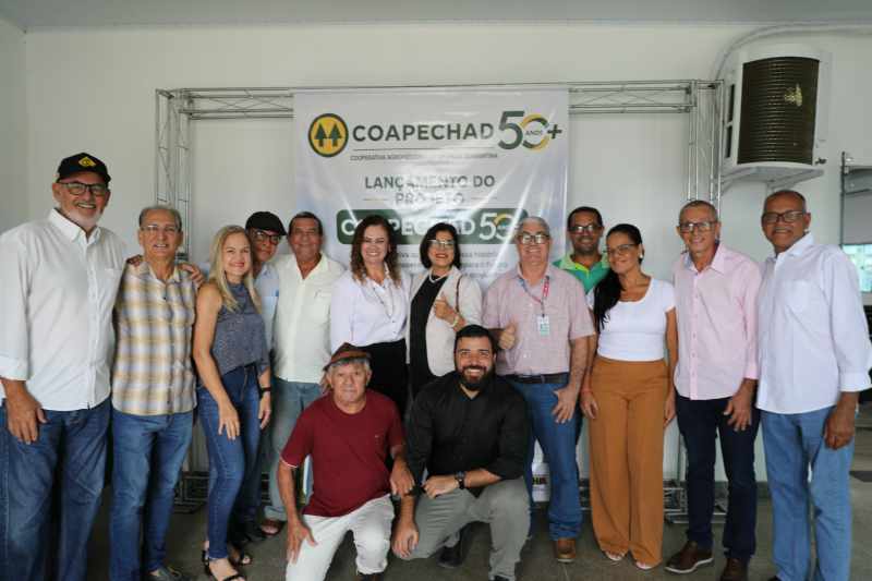 Investimento de R$ 1,3 milhão fortalece alimentação animal e produção leiteira no Piemonte do Paraguaçu