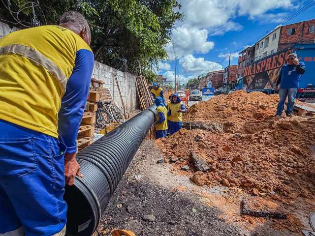 Prefeitura de Lauro realiza melhorias na rede de drenagem em Vida Nova