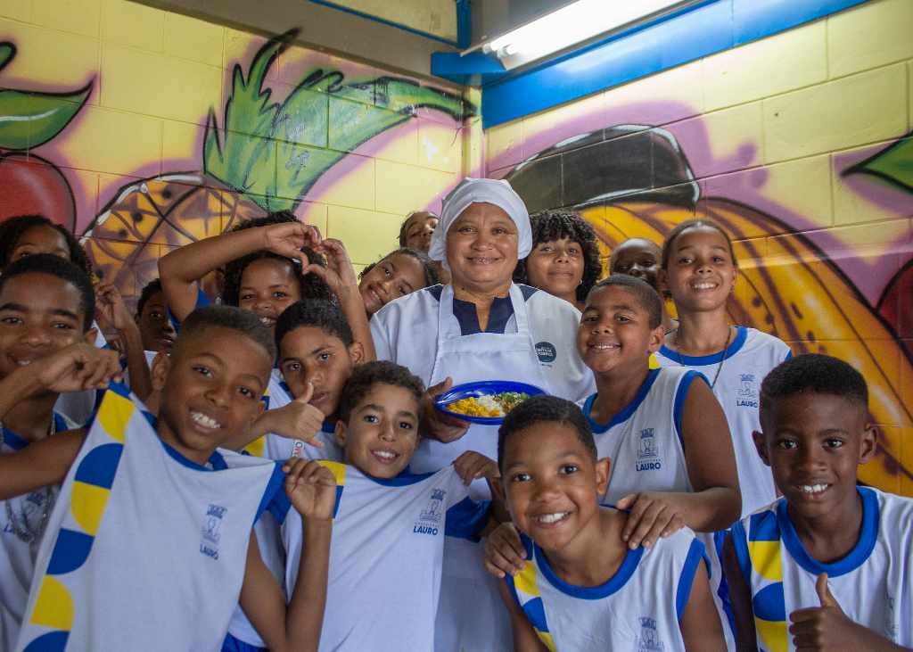 População de Lauro de Freitas é convocada para votação nacional da melhor merenda escolar