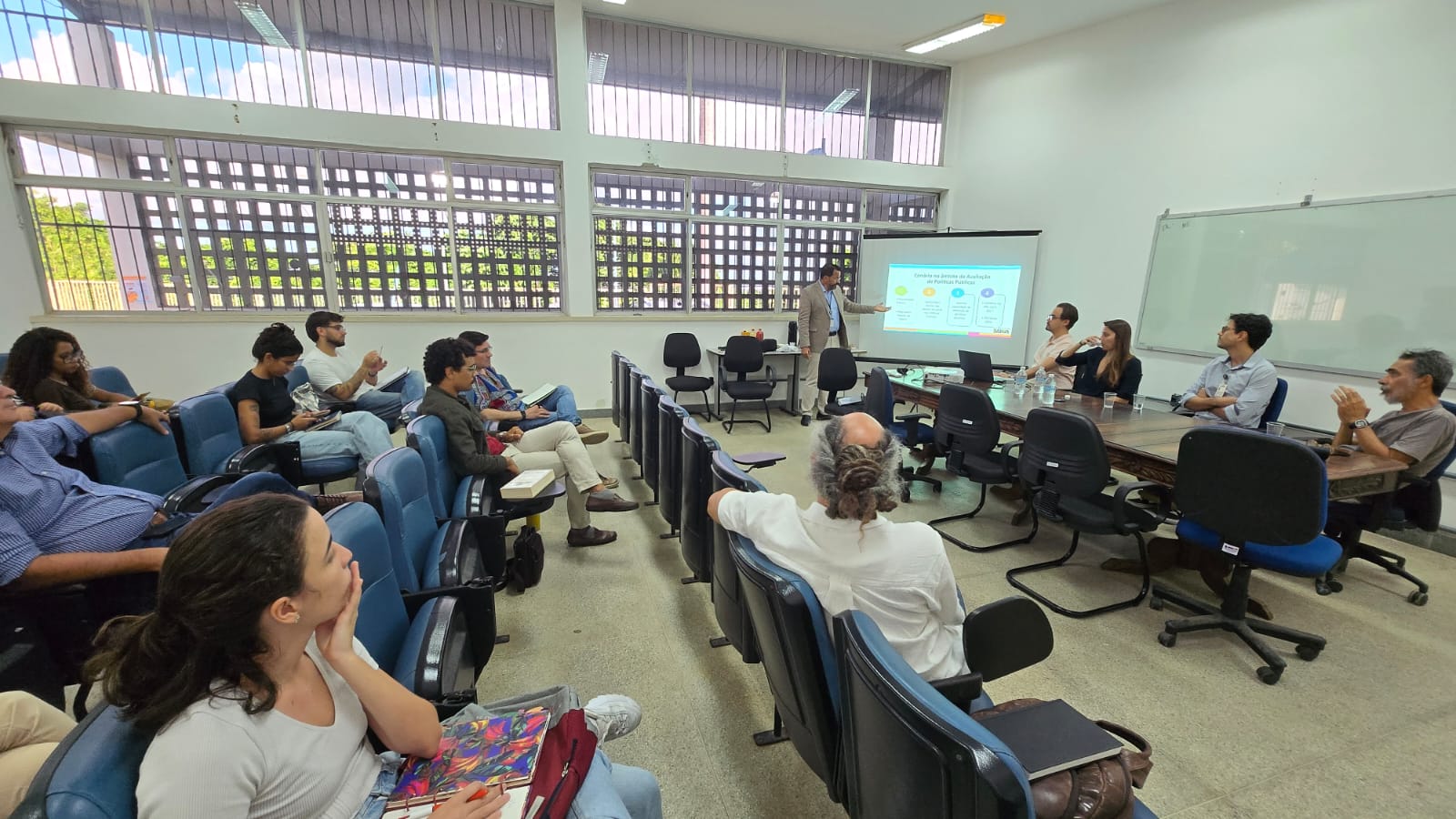 Seplan leva à UFBA experiência baiana em avaliação de políticas públicas