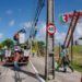 Prefeitura de Lauro realiza mais uma operação para retirada de cabos e fios irregulares nos postes
