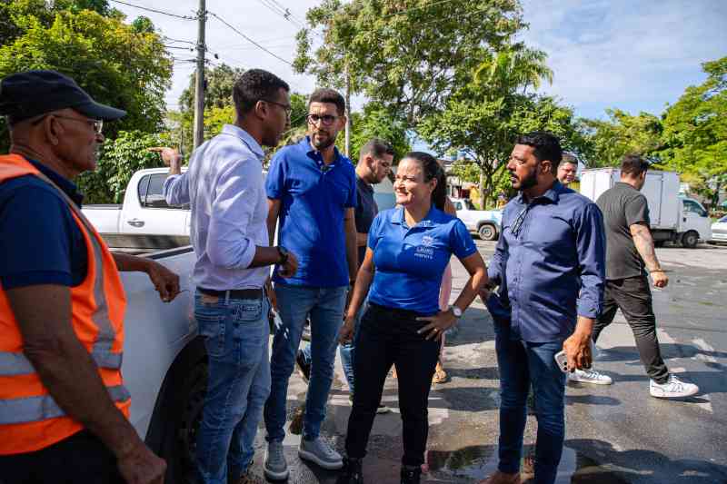 Débora Regis dá ordem de serviço para requalificação asfáltica em ruas de Vida Nova